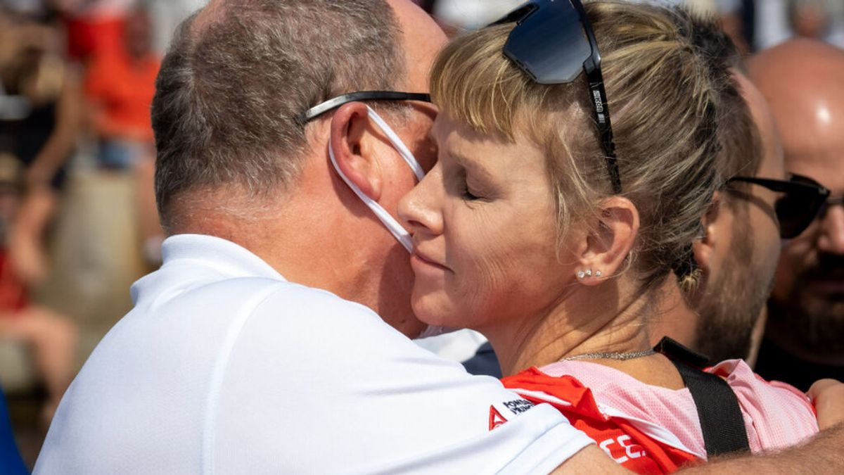 La princesa Charlène llega a Mónaco tras meses de convalecencia en Sudáfrica La princesa Charlène llega a Mónaco tras meses de convalecencia en Sudáfrica