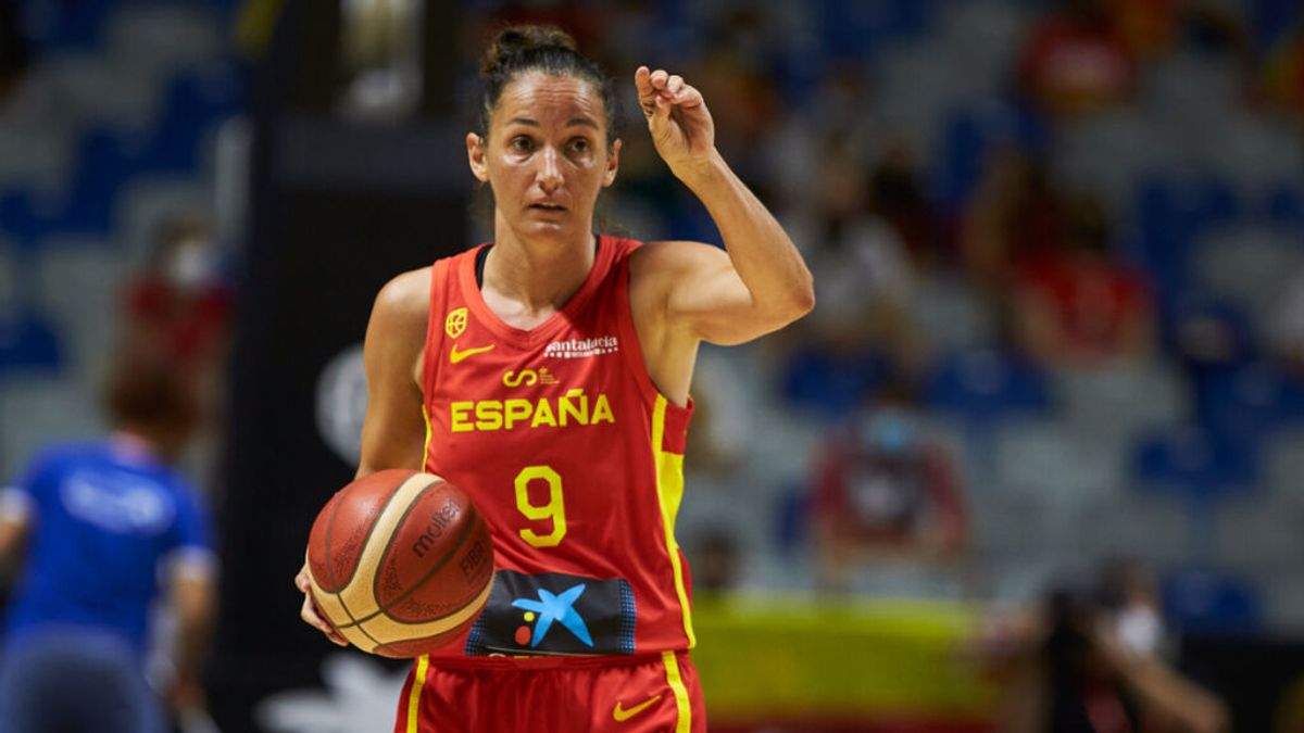 La base Laia Palau anuncia oficialmente su retirada de la selección española de baloncesto La base Laia Palau anuncia oficialmente su retirada de la selección española de baloncesto