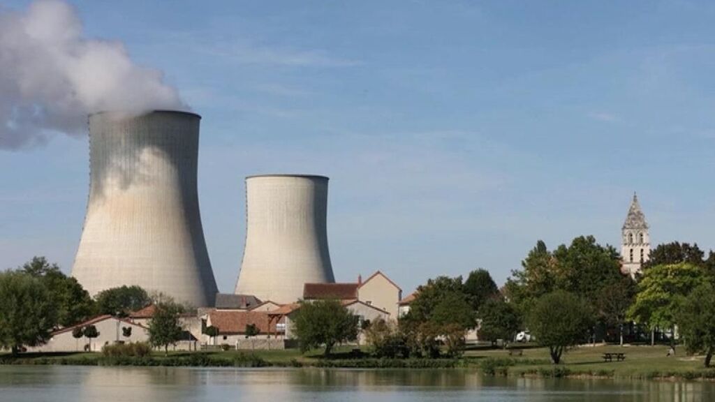 Francia anuncia la construcción de nuevas centrales nucleares por primera vez en décadas