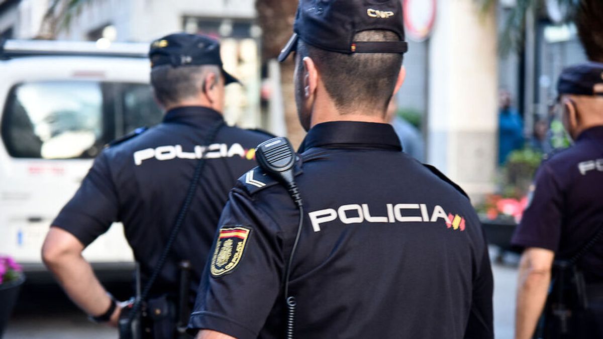 Detenida la directora de una guardería de Fuenlabrada por vejar a niños: les obligaba a tragarse su propio vómito Detenida la directora de una guardería de Fuenlabrada por vejar a niños: les obligaba a tragarse su propio vómito