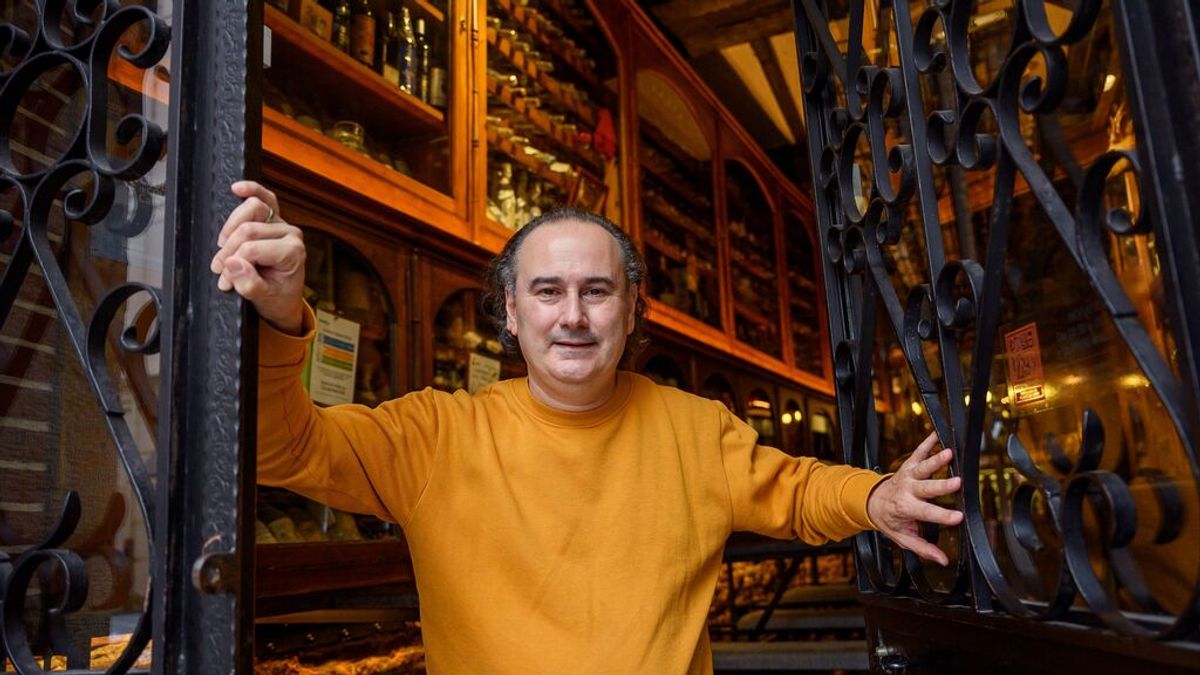 Andrés Conde Laya, el mejor sumiller de España: "Ningún vino vale 500 euros" Andrés Conde Laya, el mejor sumiller de España: "Ningún vino vale 500 euros"