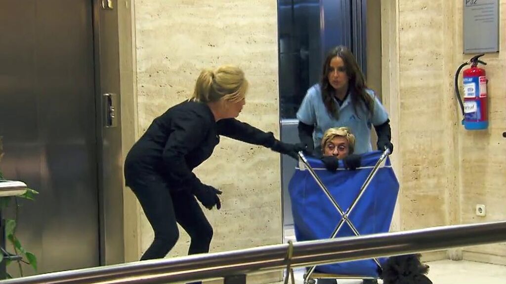 Carmen Alcayde, Chelo Gª Cortés y Lydia Lozano se cuelan