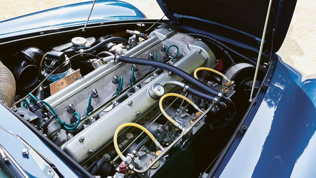 EL MOTOR TRANSFORMADO DEL DB6 DEL PRÍNCIPE Foto Aston Martin Sir Don McCullin