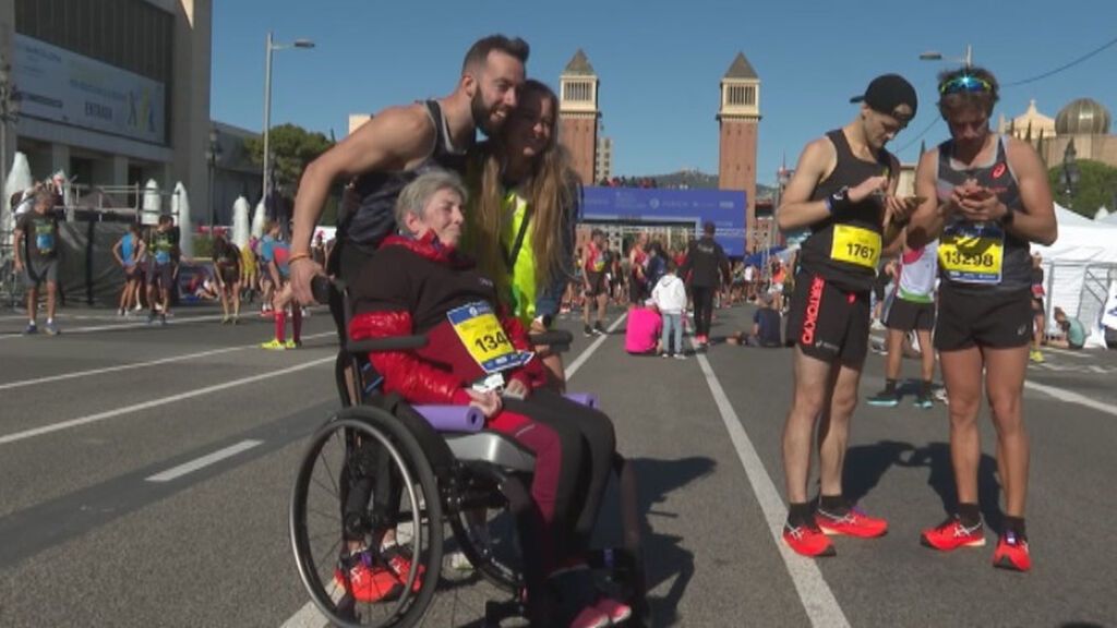El Guiness de maratón empujando una silla de ruedas de Eric y Silvia