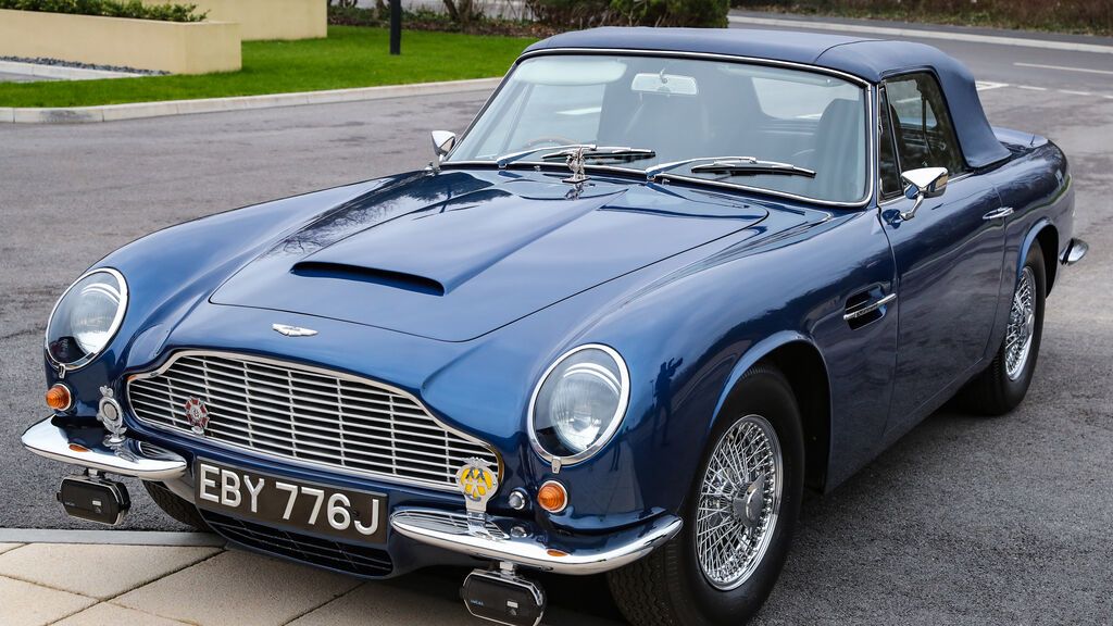 El Astor Martin DB6 modificado del príncipe Carlos.