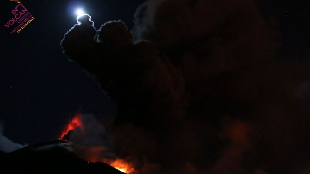 Las imágenes más impresionantes del volcán de La Palma tras nueve semanas de erupción