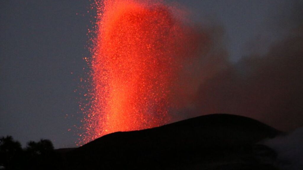 Las imágenes más impresionantes del volcán de La Palma tras nueve semanas de erupción