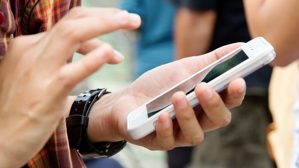 El 94% de la población de 16 a 74 años ha usado Internet en los tres últimos meses, según el INE El 94% de la población de 16 a 74 años ha usado Internet en los tres últimos meses, según el INE