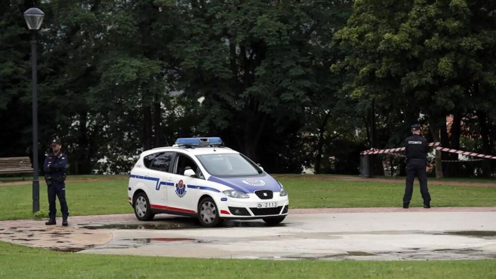 Una madre denuncia lo intento de secuestro de su hijo de tres años en una plaza de Basauri (Vizcaya)