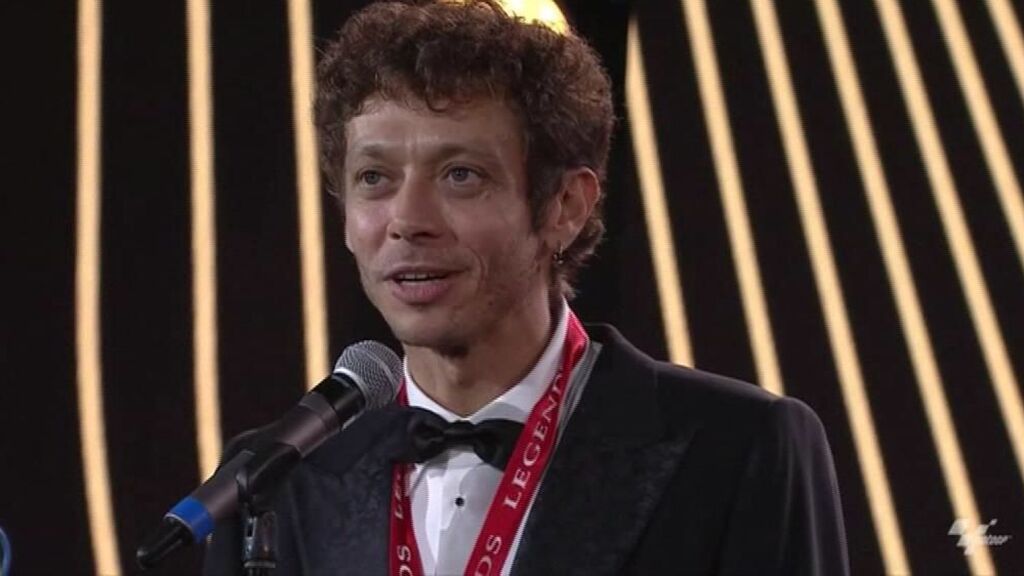 La gala de MotoGP corona a Valentino Rossi como leyenda del motociclismo