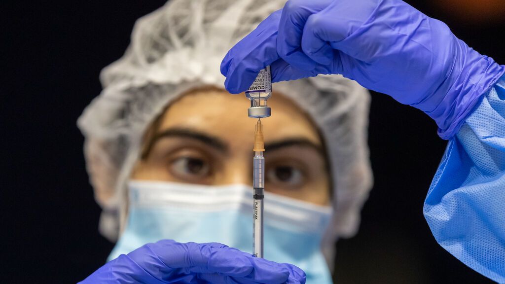 La primera vacuna española contra la covid será de refuerzo y se inoculará entre marzo y mayo