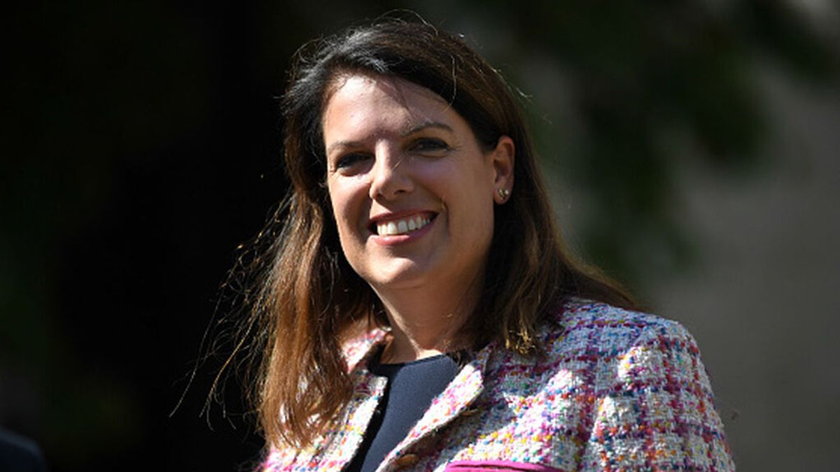 Una diputada conservadora británica acusa al padre de Johnson de tocarla de forma inapropiada Una diputada conservadora británica acusa al padre de Johnson de tocarla de forma inapropiada