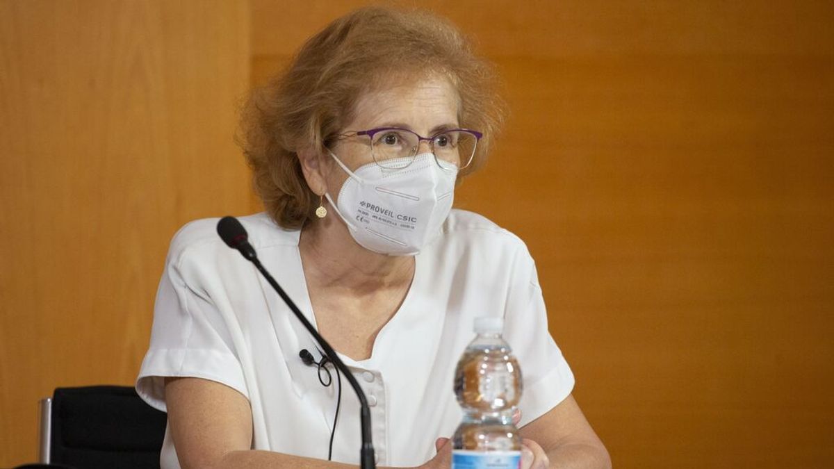 La viróloga Margarita del Val dice que las vacunas contra la covid son las más seguras de la historia