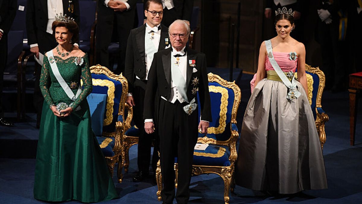 España condecora a la princesa Victoria de Suecia y a su madre, la reina Silvia España condecora a la princesa Victoria de Suecia y a su madre, la reina Silvia