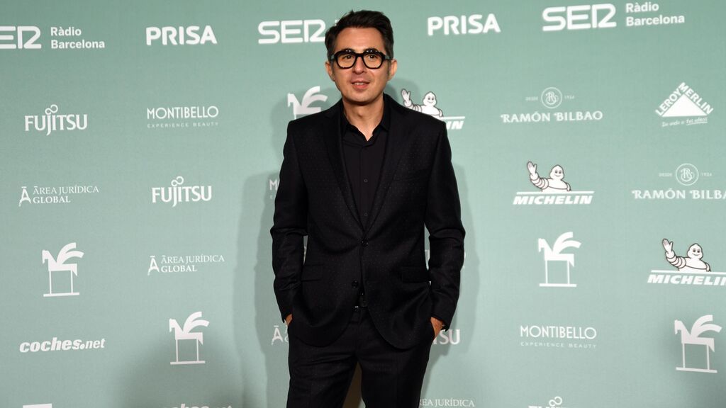 EuropaPress_4083608_berto_romero_asiste_gala_entrega_premios_ondas_2021_celebra_68_edicion