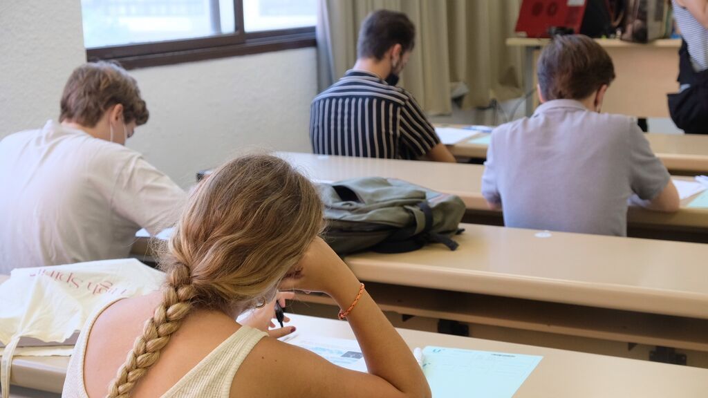 El decreto de evaluación recoge que la repetición de un alumno en la ESO no dependerá de sus asignaturas suspensas sino que decidirá el claustro de profesores