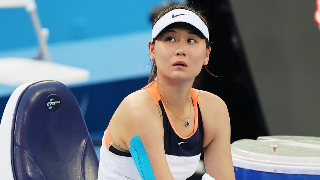 Peng Shuai sigue desaparecida tras acusar a un político chino de abusos sexuales.