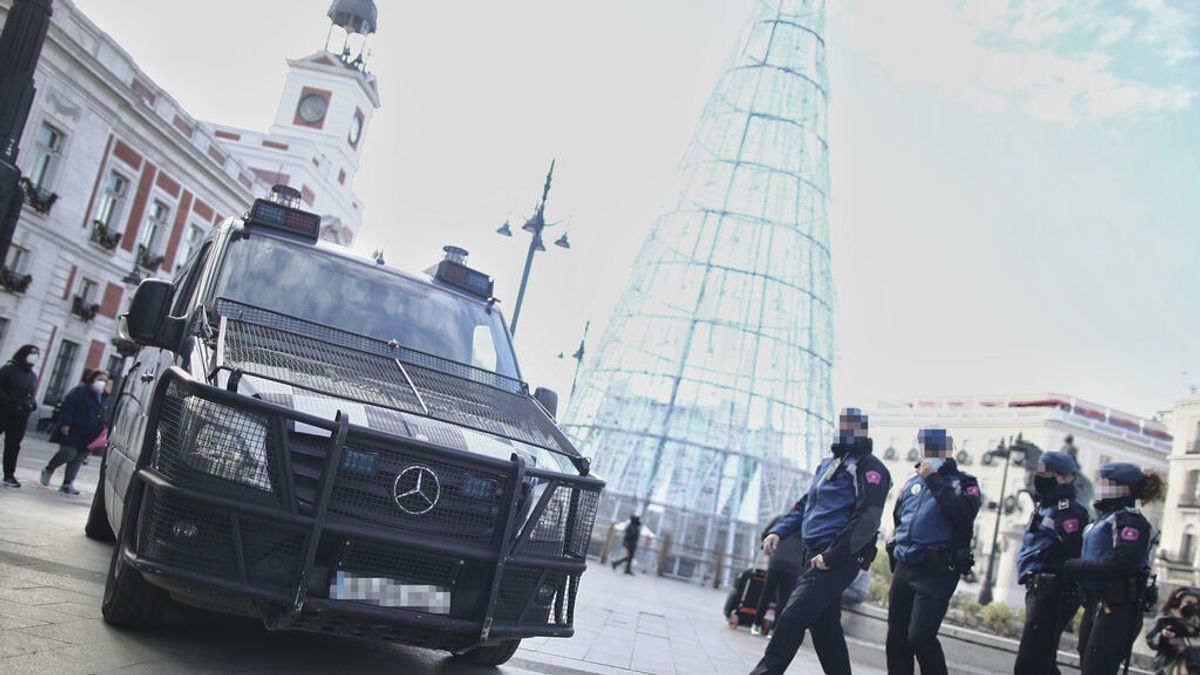 Hasta 726 agentes, calles de sentido único y equipo antihurtos forman el dispositivo de Navidad para la capital