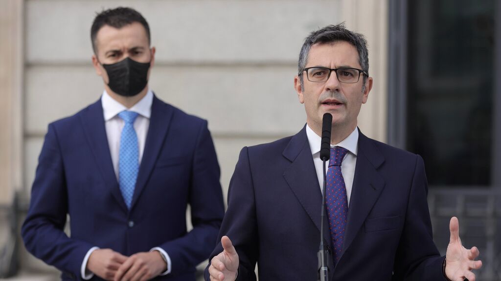 Enrique Santiago y Félix Bolaños opinan sobre la enmienda a la ley de memoria democrática
