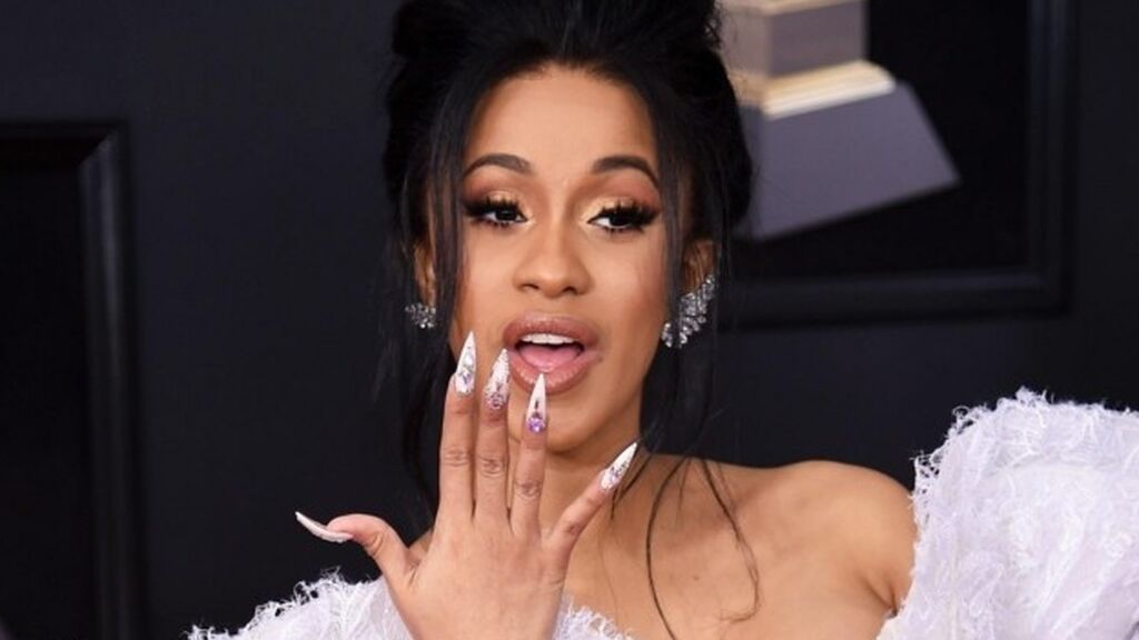 Trabajó como stripper, su madre la tiró por las escaleras y se ha convertido en una de las diosas del rap. Así ha sido la historia de Cardi B