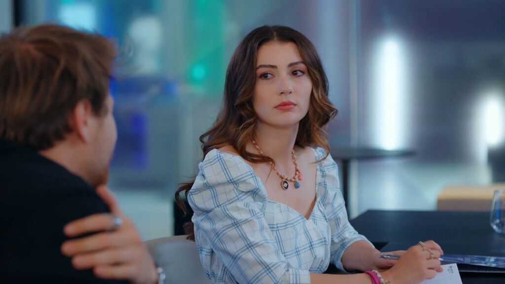 Ozan pone a prueba a Esra