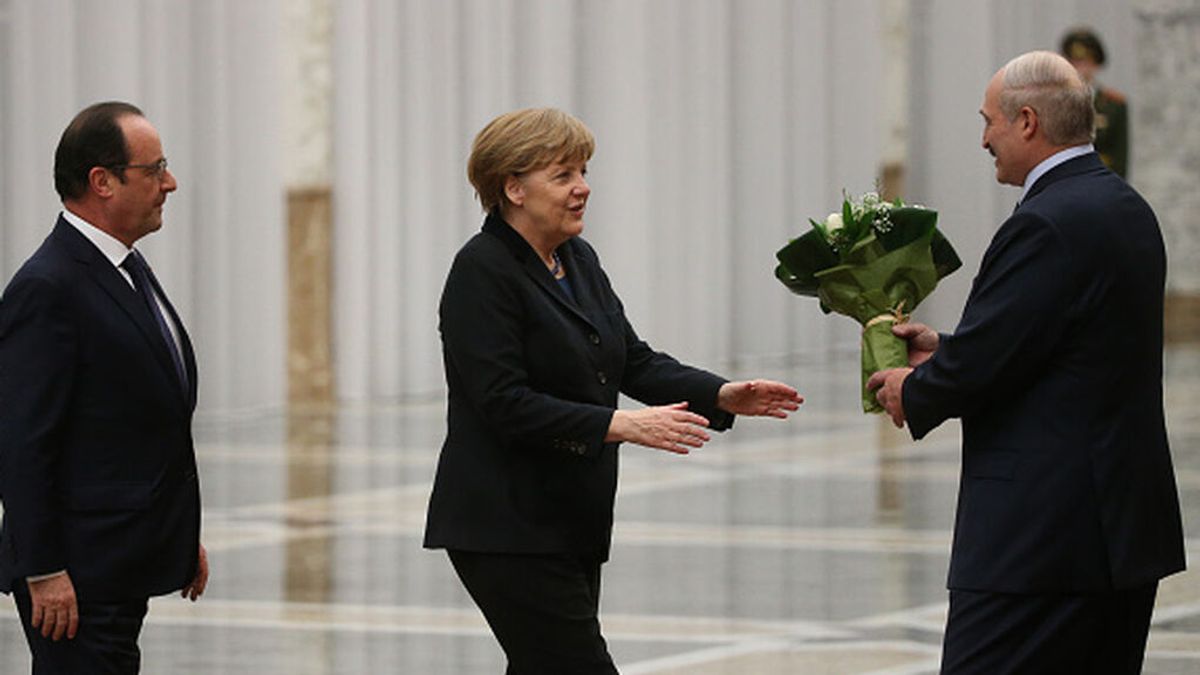Tras la llamada de Merkel a Lukashenko, ¿Está Europa en manos del dictador? Tras la llamada de Merkel a Lukashenko, ¿Está Europa en manos del dictador?