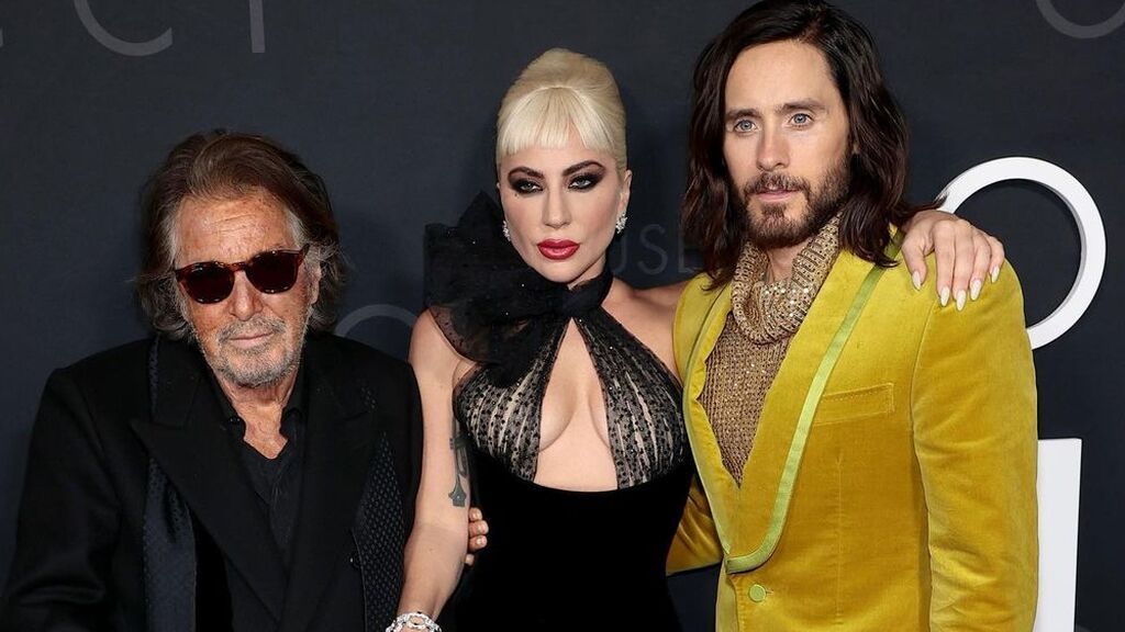Lady Gaga carga contra un fótografo para defender a Al Pacino: "¡No le digas eso!"