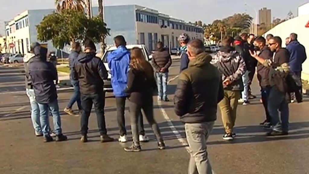 Quinto día de huelga en el metal de Cádiz con piquetes y cortes de carretera