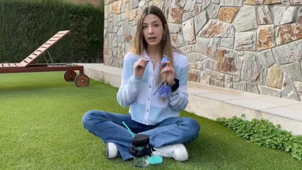 Judit vende alarmas antiagresiones camufladas en llaveros: "Es triste que aún tengamos que protegernos"
