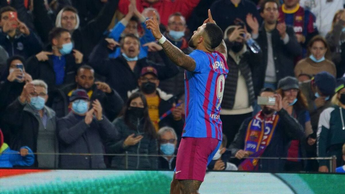 Memphis le regala un debut dulce a Xavi frente al Espanyol (1-0) Memphis le regala un debut dulce a Xavi frente al Espanyol (1-0)