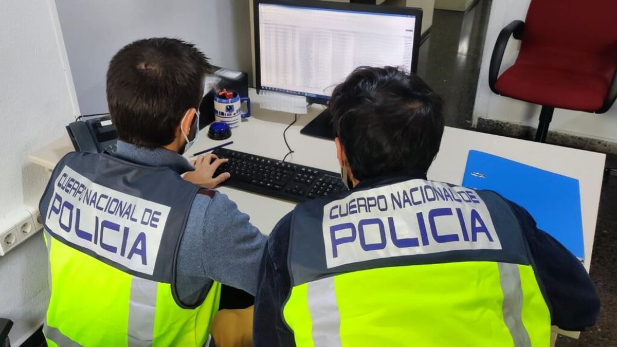 Detenido un hombre por abusar de un menor y le intervienen más de 4.000 archivos de pornografía infantil Detenido un hombre por abusar de un menor y le intervienen más de 4.000 archivos de pornografía infantil