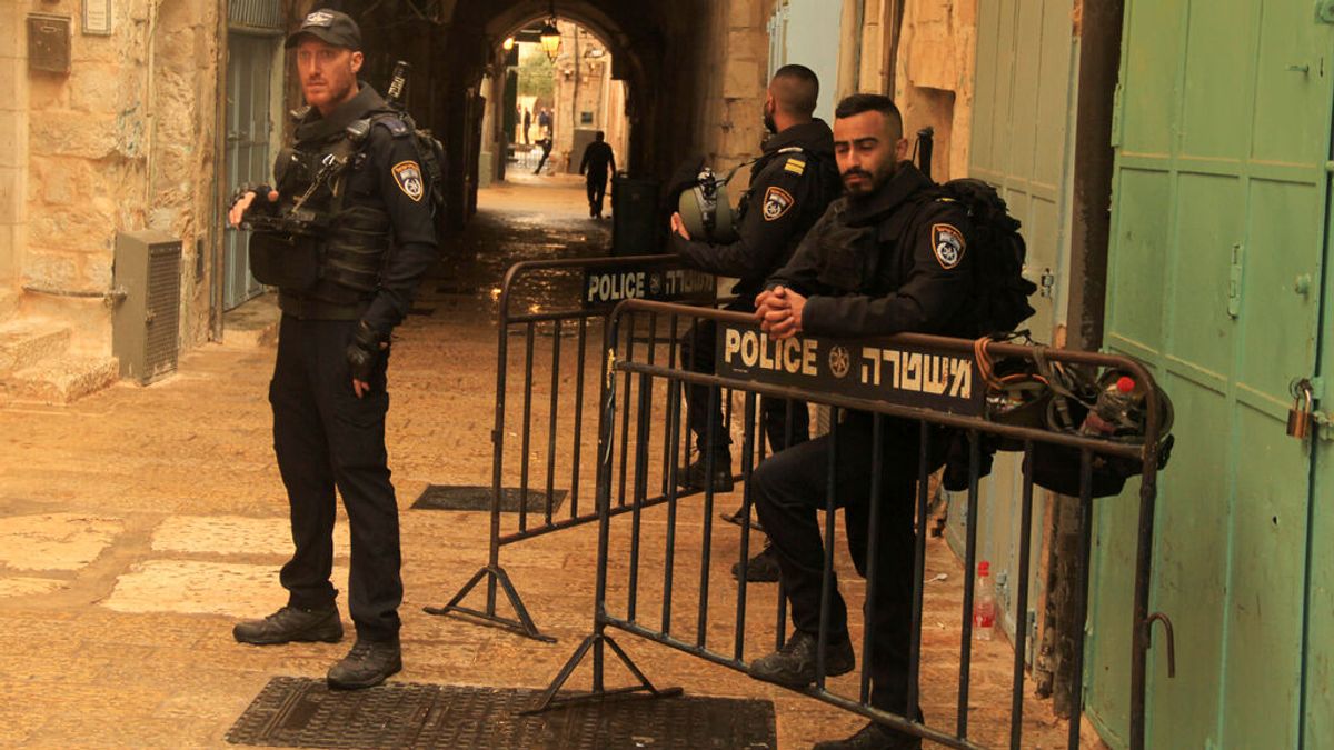 Enfrentamientos entre palestinos y Policía tras el ataque de Hamás en la Ciudad Vieja de Jerusalén Enfrentamientos entre palestinos y Policía tras el ataque de Hamás en la Ciudad Vieja de Jerusalén