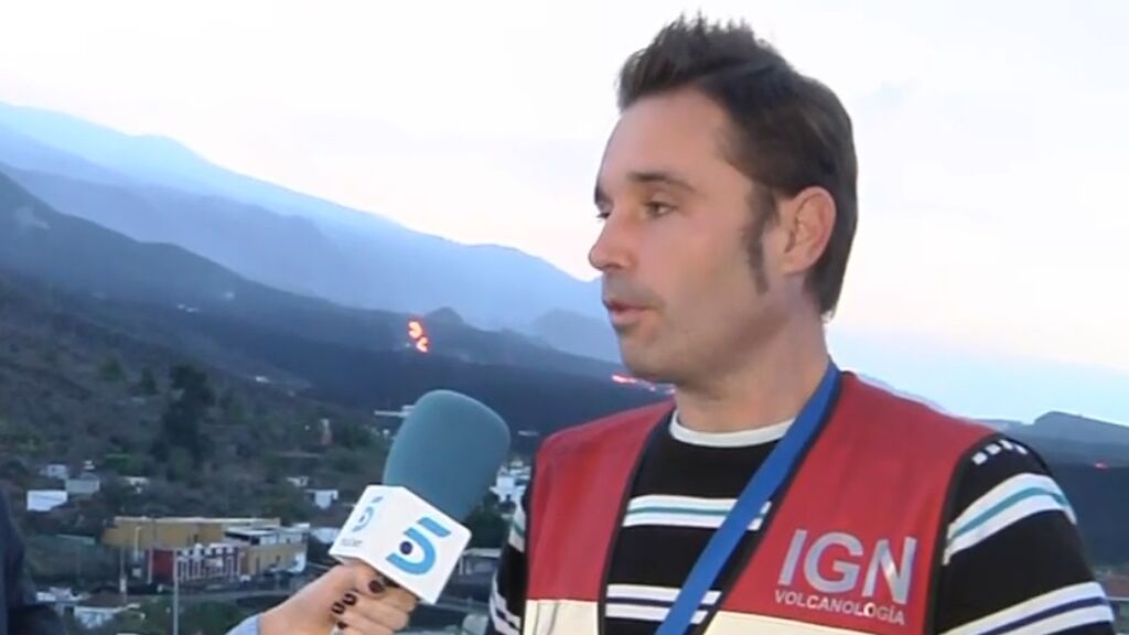 Entrevista con el vulcanólogo Rubén López, técnico del IGN desplazado en La Palma
