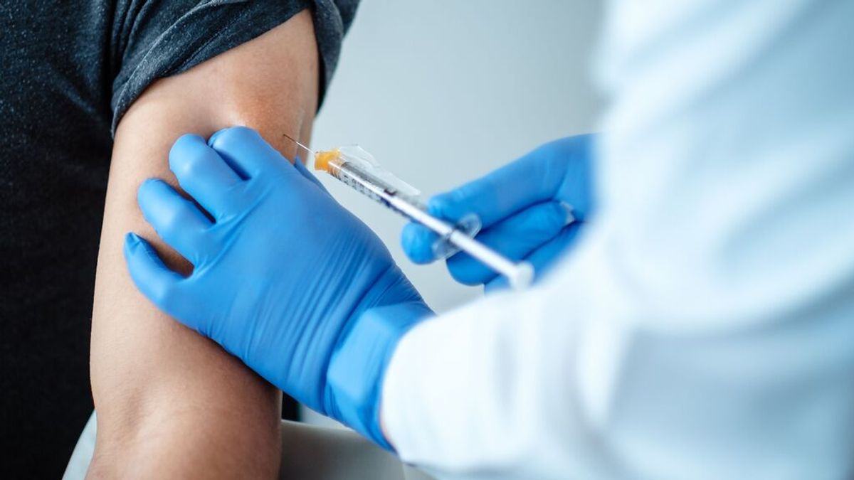Pfizer anuncia que su vacuna es 100% eficaz en adolescentes de 12 a 15 años cuatro meses después de la segunda dosis Pfizer anuncia que su vacuna es 100% eficaz en adolescentes de 12 a 15 años cuatro meses después de la segunda dosis