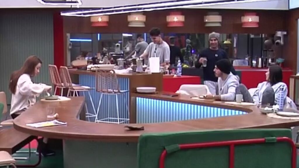 Captura de pantalla 2021-11-22 a las 21.15.43