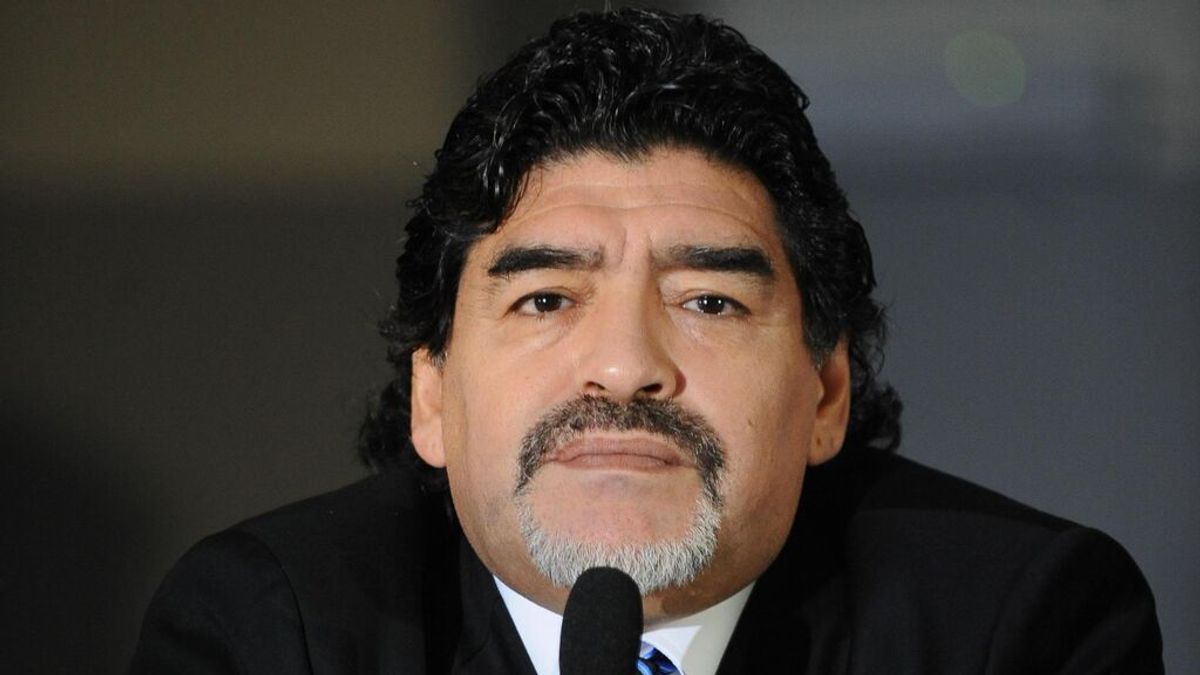 El motivo por el que Maradona está enterrado sin corazón: "Los barras bravas de Gimnasia planteó extraerlo" El motivo por el que Maradona está enterrado sin corazón: "Los barras bravas de Gimnasia planteó extraerlo"