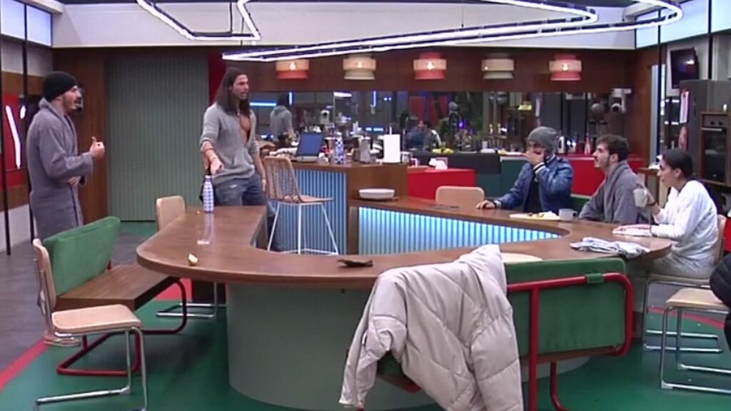 Captura de pantalla 2021-11-22 a las 22.40.32