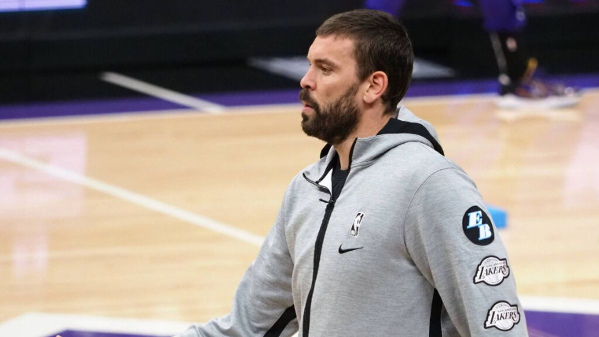 Marc Gasol jugará en el Basquet Girona de la LEB Oro, club que preside junto a su hermano Pau Marc Gasol jugará en el Basquet Girona de la LEB Oro, club que preside junto a su hermano Pau