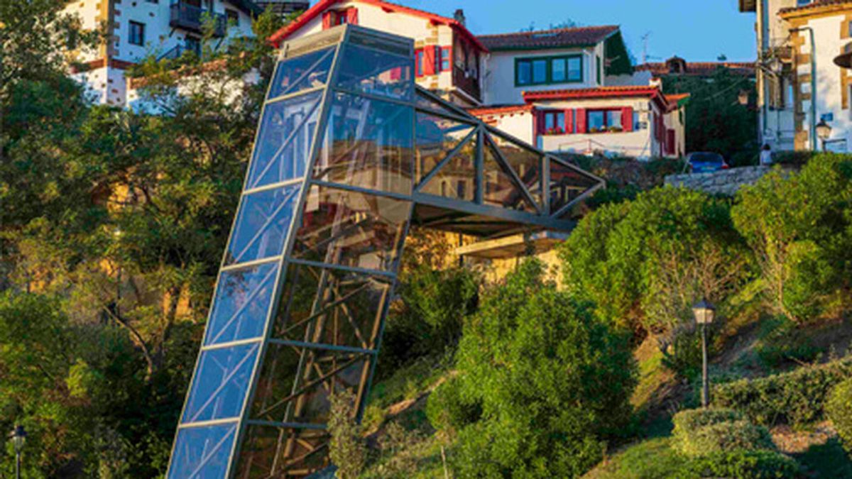Un mes sin ascensor panorámico en Getxo por una gamberrada Un mes sin ascensor panorámico en Getxo por una gamberrada