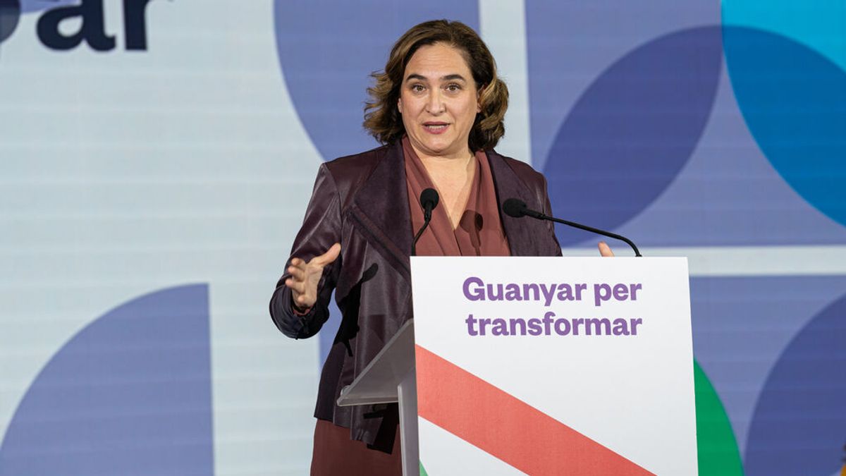 Colau pide que las familias que quieran escolarizar a sus hijos en castellano lo hagan en centros privados Colau pide que las familias que quieran escolarizar a sus hijos en castellano lo hagan en centros privados