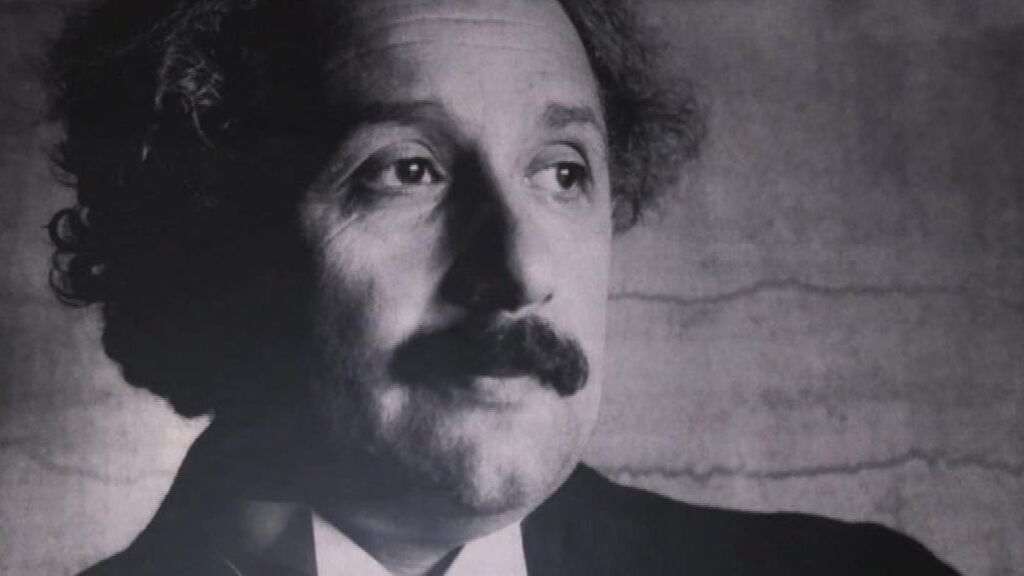 Un manuscrito de Albert Einstein con la teoría de la relatividad, vendido por 12 millones de dólares