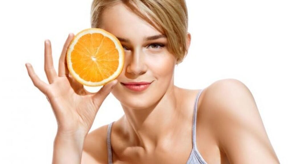 La vitamina C también activará el rostro.