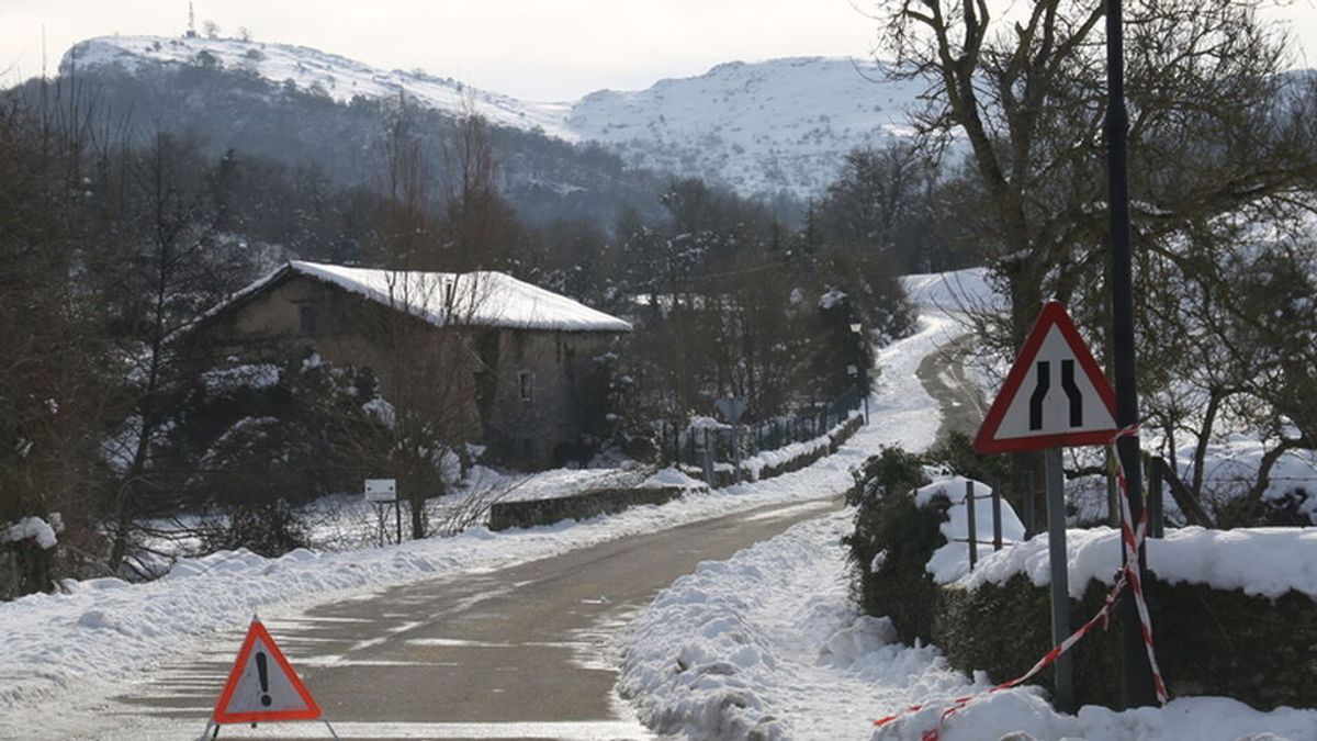 Alerta por nieve en Euskadi: la cota se sitúa a 400 metros este sábado Alerta por nieve en Euskadi: la cota se sitúa a 400 metros este sábado