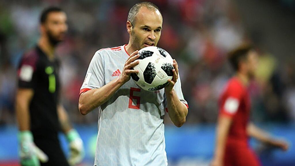 Andrés Iniesta se lleva una reprimenda por promocionar la venta de criptomonedas