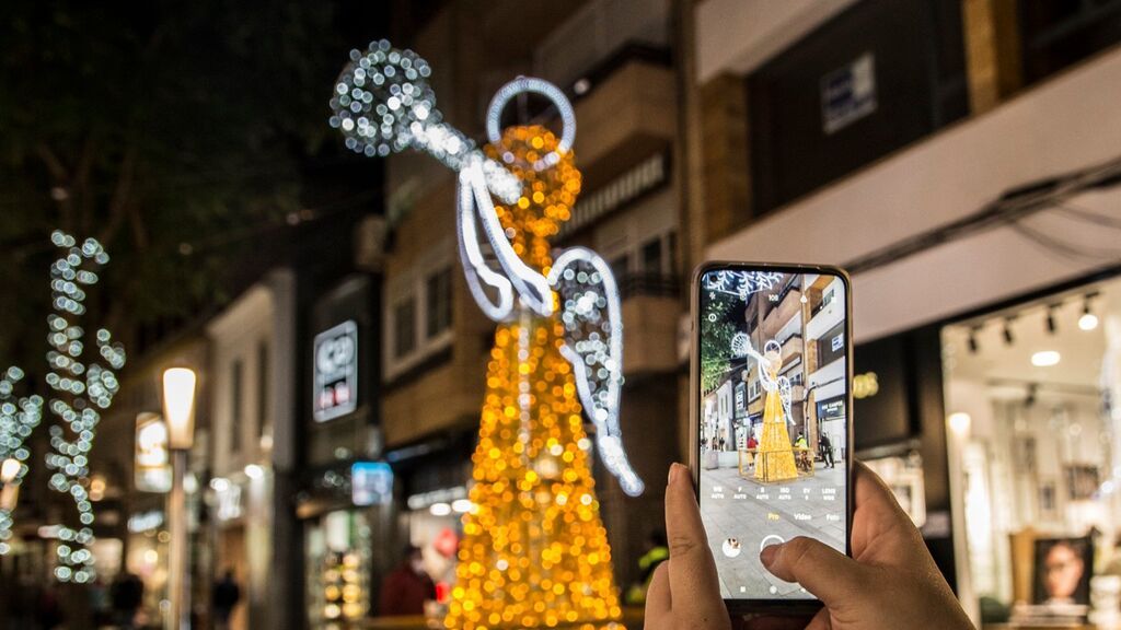 La voz de SIRI, encargada de dar la bienvenida a la Navidad en Don Benito