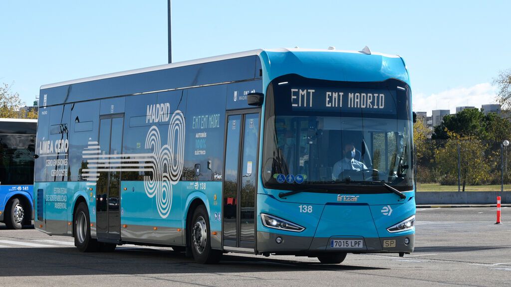 Algunos autobuses de Madrid serán gratuitos por el Black Friday: horarios y días en los que estarán disponibles
