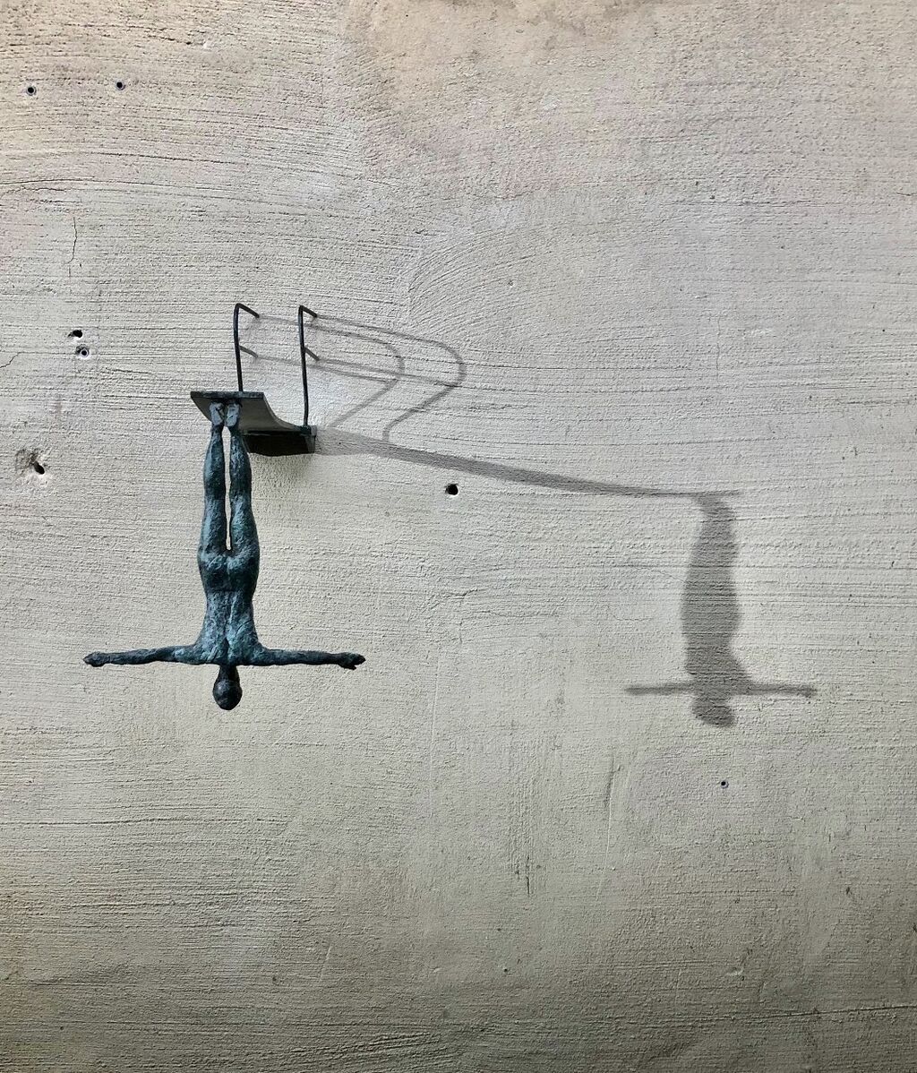 Exposición 'Apnea' del artista Pejac en Berlín