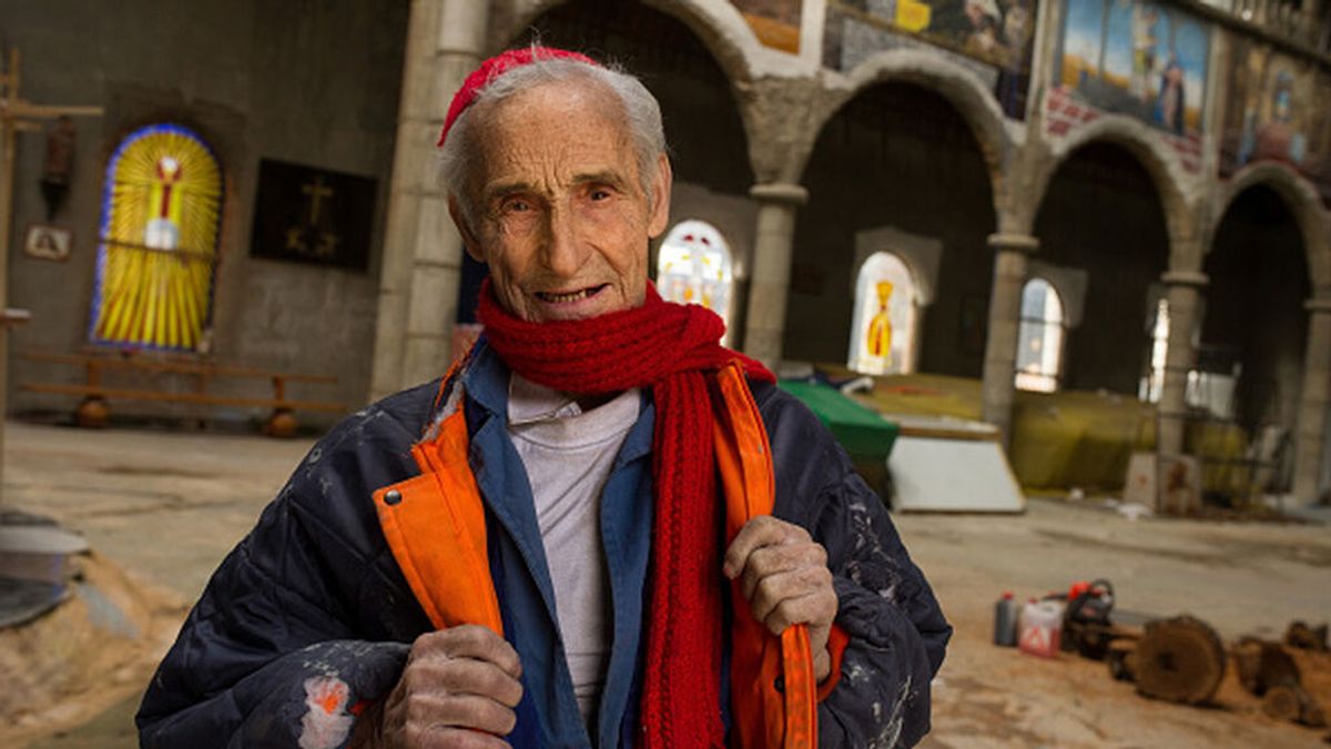 Muere Justo Gallego, el constructor de la Catedral de Mejorada del Campo durante más de 60 años
