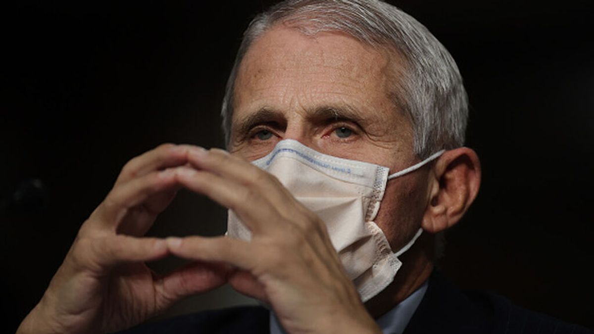 Fauci dice que necesita "dos semanas" para estudiar la variante ómicron Fauci dice que necesita "dos semanas" para estudiar la variante ómicron