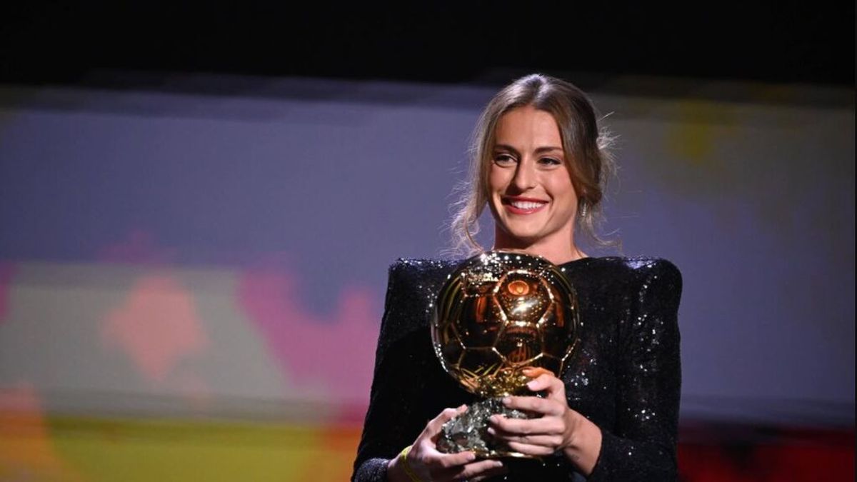Alexia Putellas logra el Balón de Oro para España, 60 años después de Luis Suárez Alexia Putellas logra el Balón de Oro para España, 60 años después de Luis Suárez